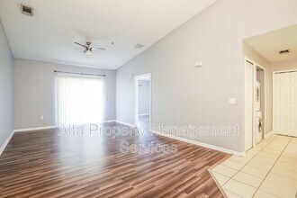 6860 Skaff Ave in Jacksonville, FL - Building Photo - Building Photo