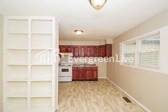 9819 Bishop Ct in Indianapolis, IN - Building Photo - Building Photo