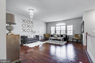 3550 Briarwood Dr in Dumfries, VA - Building Photo - Building Photo