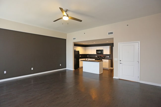 The 40 Four Building in Montgomery, AL - Foto de edificio - Interior Photo