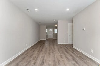 9243 Chelsea Ave in Norfolk, VA - Building Photo - Building Photo