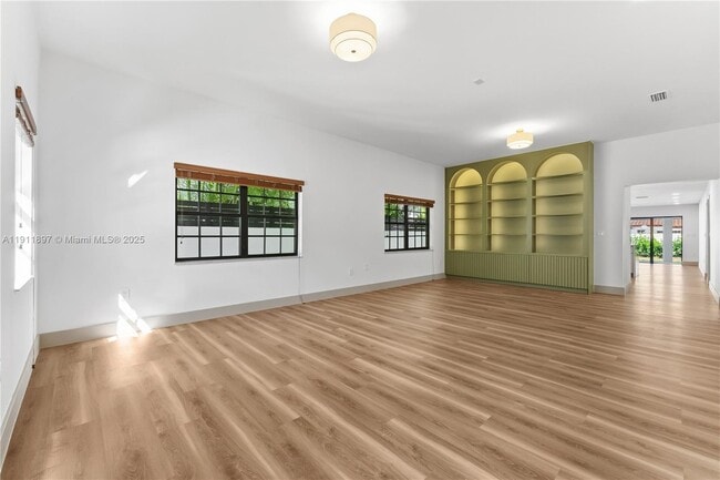 443 SW 21st Rd in Miami, FL - Building Photo - Building Photo