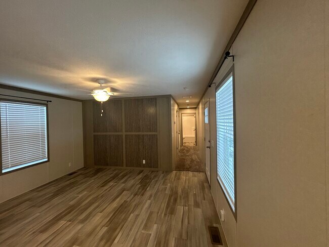 751 Virginia in Belleville, MI - Building Photo - Building Photo