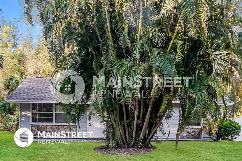 6576 4th Ln in Vero Beach, FL - Building Photo