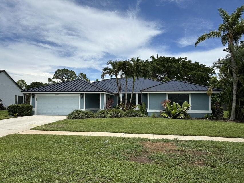 13683 Staimford Dr in Wellington, FL - Building Photo