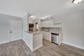 567 Trace Cir in Deerfield Beach, FL - Building Photo - Building Photo