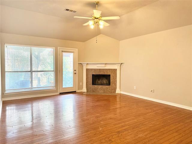 1321 Marchant Pl in Lewisville, TX - Building Photo - Building Photo