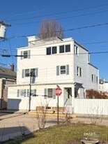 3 Gold St in Stonington, CT - Building Photo