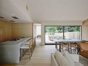 2708 Friar Tuck Ln in Austin, TX - Building Photo - Building Photo