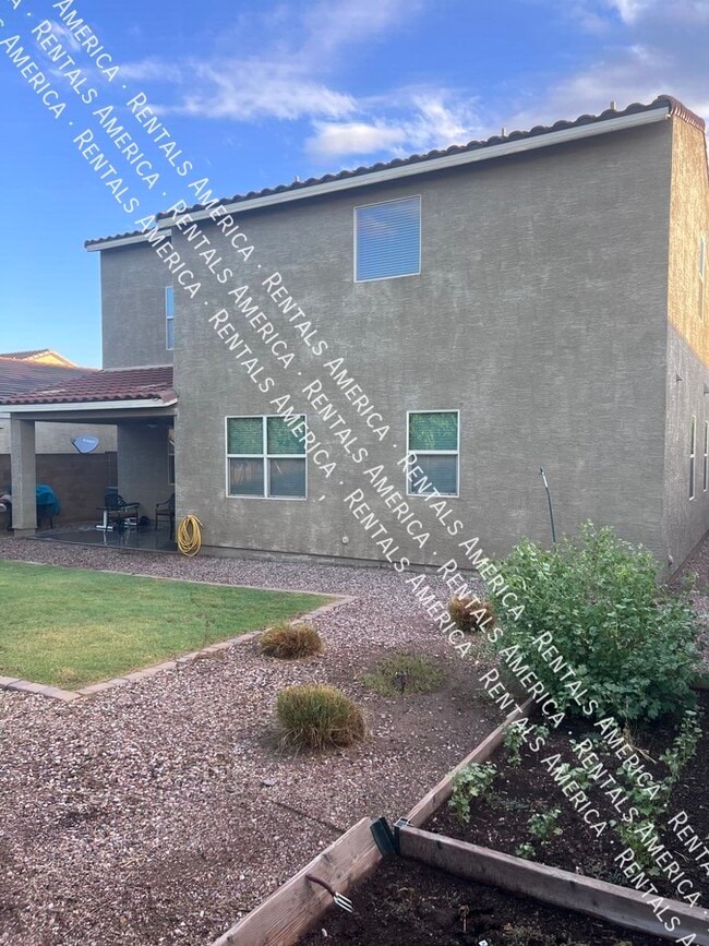 1079 W Blue Rdg Dr in San Tan Valley, AZ - Building Photo - Building Photo