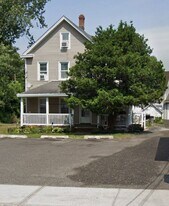 347 Hawkins Ave in Lake Ronkonkoma, NY - Building Photo