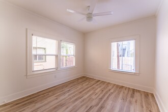 811 Chestnut Ave in Long Beach, CA - Building Photo - Interior Photo