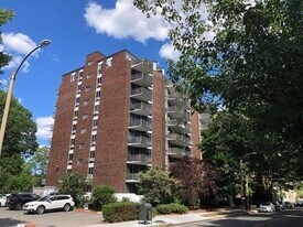 19 Winchester St in Brookline, MA - Building Photo