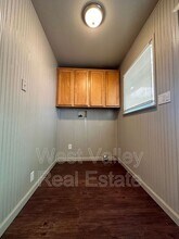 409 Tyler St in Taft, CA - Building Photo - Building Photo