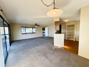 74-5061-5061 Palani Rd in Kailua Kona, HI - Building Photo - Building Photo