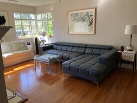 1521 Marion Ave in Tallahassee, FL - Building Photo