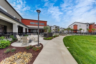 The Atherton in Manteca, CA - Building Photo - Building Photo