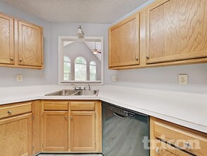 5301 Brookshire Ct in Douglasville, GA - Building Photo - Building Photo