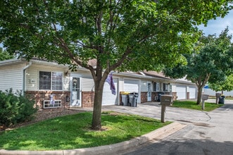 The Gardens at Kristy Apartments in Onalaska, WI - Building Photo - Building Photo