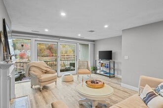 115 Mill Pond in North Andover, MA - Building Photo - Building Photo