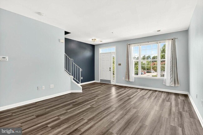 8605 Willow Leaf Ln in Odenton, MD - Building Photo - Building Photo