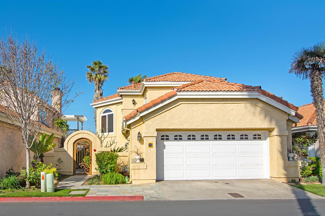 20 S Cays Ct in Coronado, CA - Building Photo