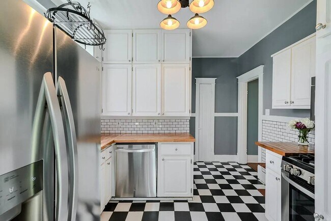 415 Sample Dr, Unit 2 in North Little Rock, AR - Building Photo - Building Photo