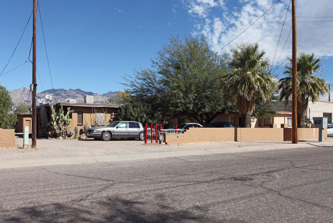 3725-3729 E Farr Pl in Tucson, AZ - Building Photo - Building Photo