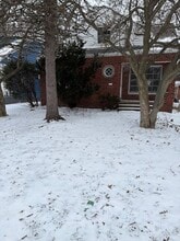 20215 Sunset Dr in Warrensville Heights, OH - Building Photo - Building Photo