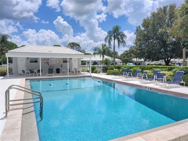 276 Cerromar Way S in Venice, FL - Building Photo - Building Photo