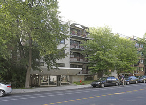 3333 Édouard-Montpetit Apartments