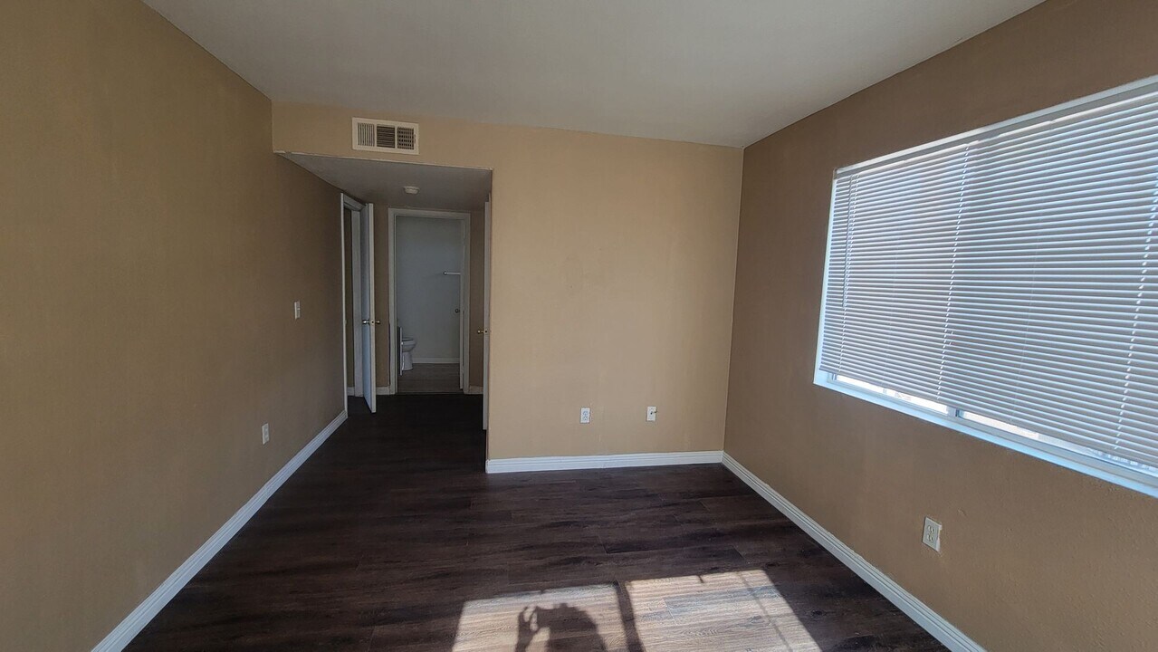3964 Rebecca Raiter Ave in Las Vegas, NV - Building Photo