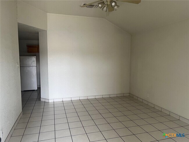 1809 N W S Young Dr in Killeen, TX - Building Photo - Building Photo