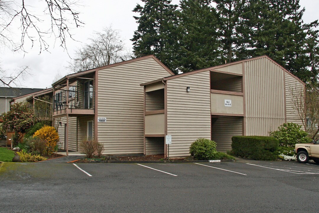 Foster First Apartments in Portland, OR - Building Photo