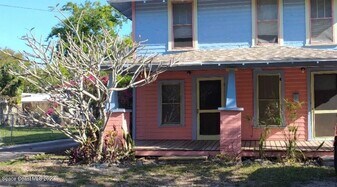 10 Olive St in Cocoa, FL - Building Photo