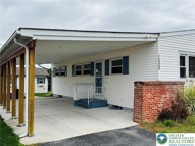 1522 Elayne St in Bethlehem, PA - Foto de edificio - Building Photo