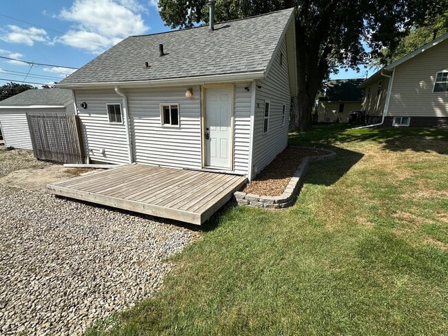 718 Kirkwood Ave in Waterloo, IA - Building Photo - Building Photo