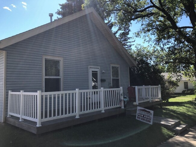 property at 216 E 15th St