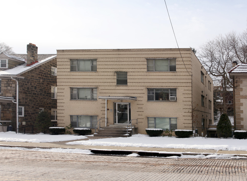 224 Castle Shannon Blvd in Pittsburgh, PA - Foto de edificio