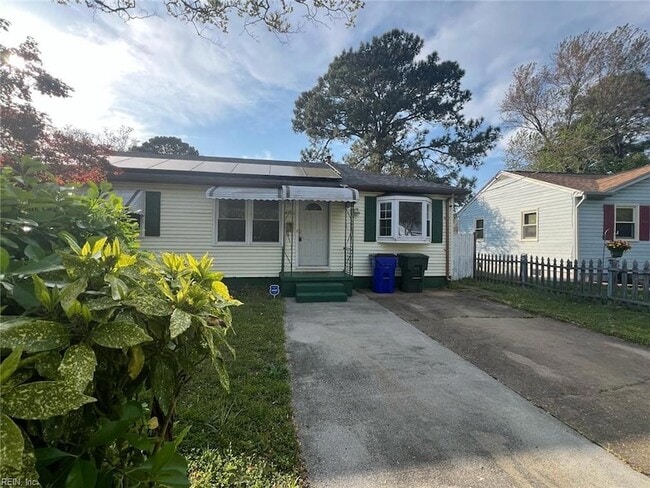 property at 4556 Dora Cir