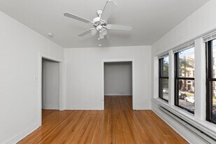 3841 N Fremont St, Unit 1 in Chicago, IL - Building Photo