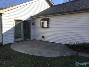 1305 Chimney Springs Dr SE in Huntsville, AL - Building Photo - Building Photo