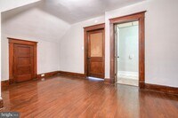 2914 Bayonne Ave photo'