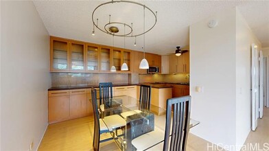 1808 Punahou St in Honolulu, HI - Building Photo - Building Photo