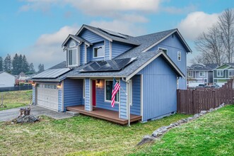 1409 196th St Ct E in Spanaway, WA - Building Photo - Building Photo