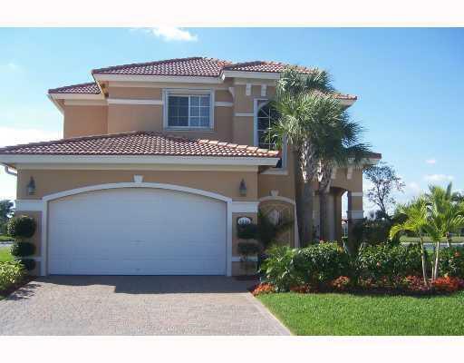 2336 Morgans Bluff in Royal Palm Beach, FL - Foto de edificio