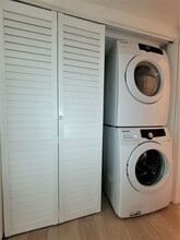 12070 Caminito Campana in San Diego, CA - Building Photo - Building Photo