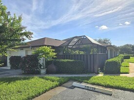 1705 Mariners Cove in Fort Pierce, FL - Building Photo