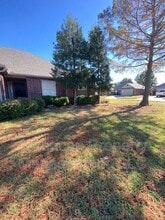 12527 S Cedar Ave in Jenks, OK - Foto de edificio - Building Photo