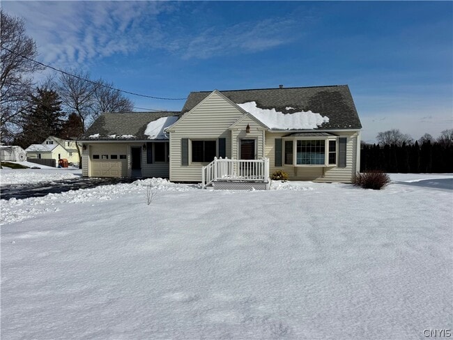 5291 Abbe Dr in Syracuse, NY - Building Photo - Building Photo